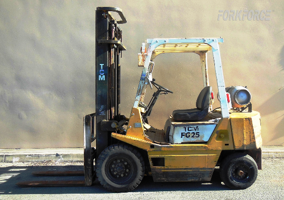Used TCM 2.5 Ton LPG Forklift