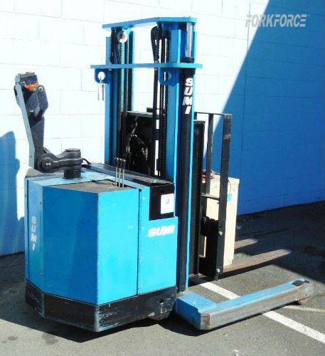 Sumi 1.3 Ton Electric Pantographic Stacker