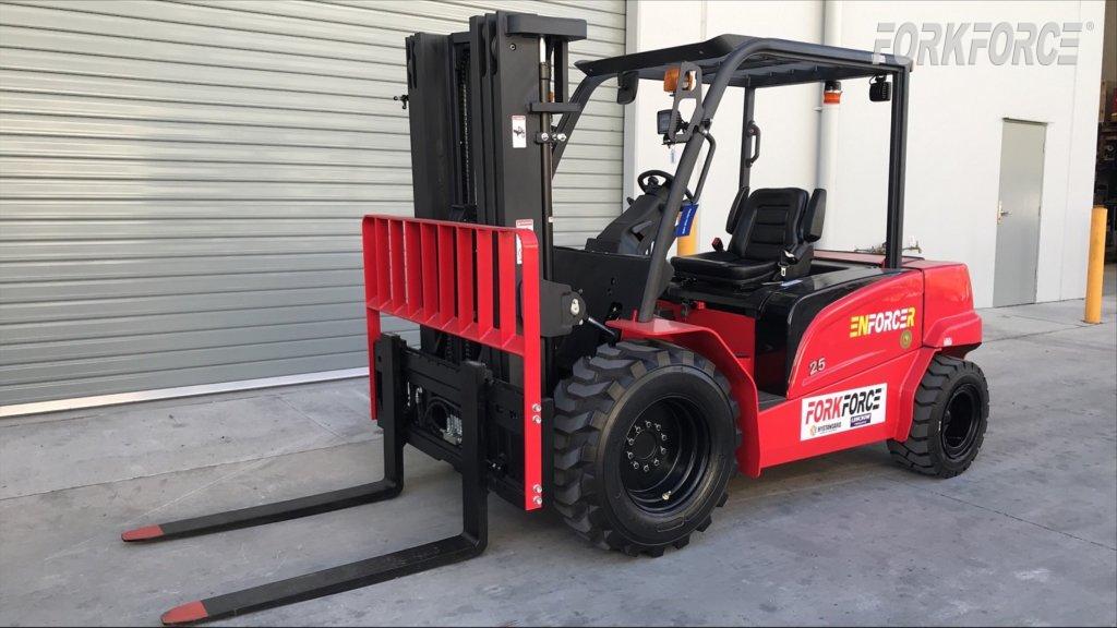 Enforcer All-Weather High-Performance Lithium Battery Forklift