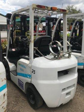 Used UniCarriers 2.5 Ton LPG Forklift
