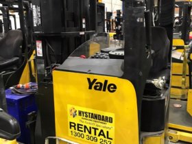 Used Hyster R2.0H Electric Reach Truck