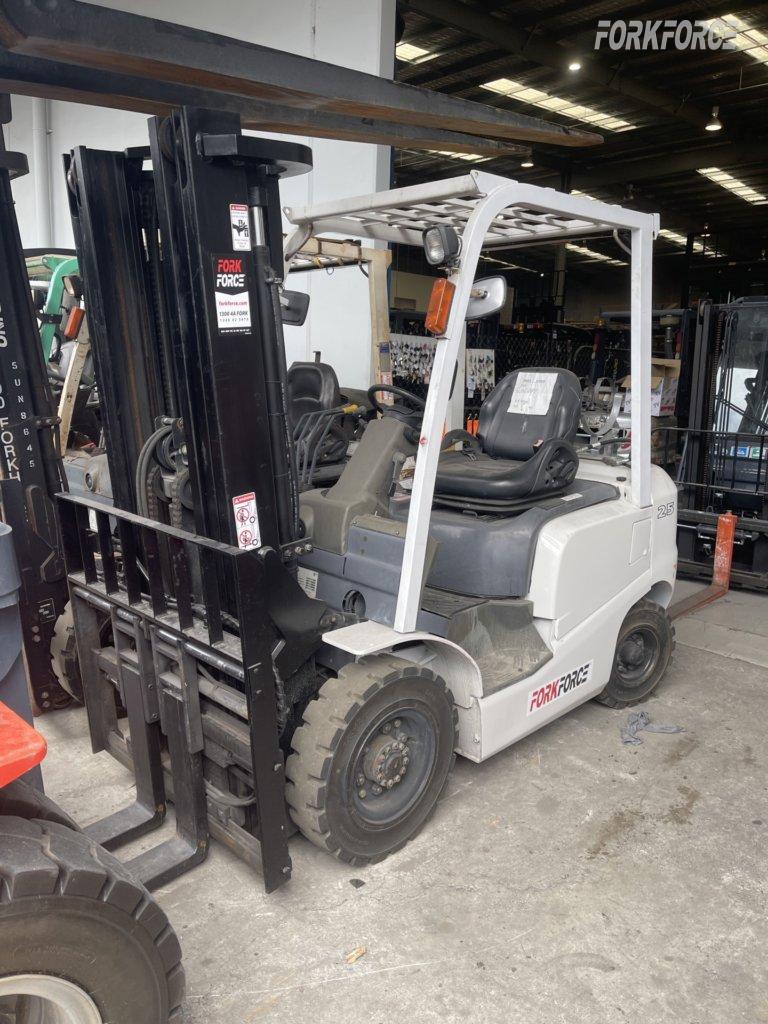 Used Unicarriers 2.5 Ton LPG Forklift
