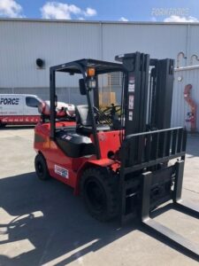Used Enforcer 4 Ton LPG Forklift - FG40T-PMA