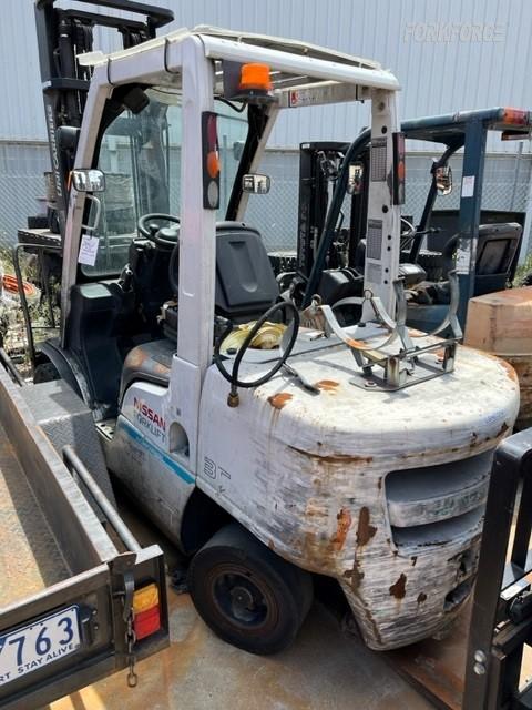 Used UniCarriers UG1F2A35DU 3.7T Forklift