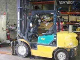 Used Komatsu FD40ZT-7