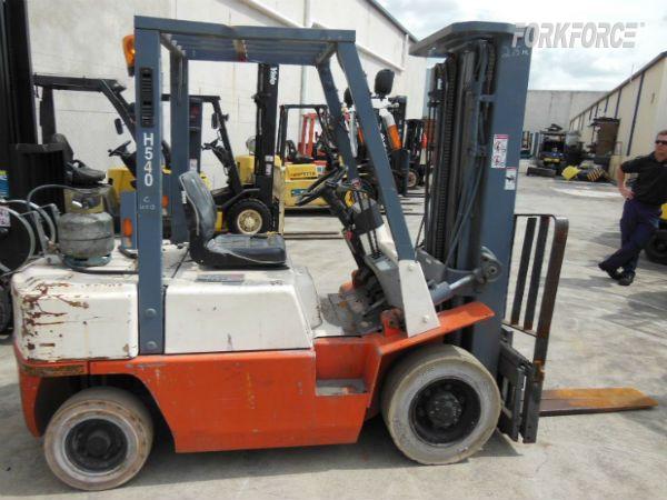 Used Nissan 2.5-Ton Forklift