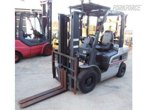 Nissan 2.5-Ton LPG Forklift