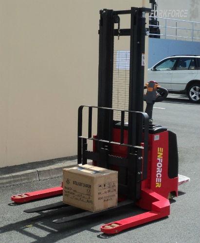 Enforcer 1-Ton Walkie Straddle Stacker