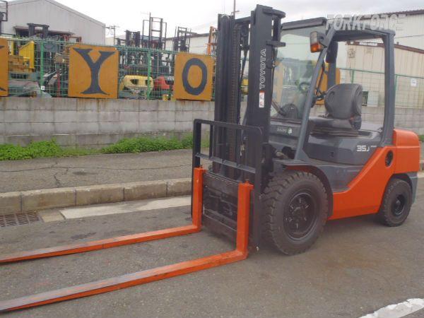 Used Toyota 52-8FDJ35 3.5 Ton Diesel Forklift
