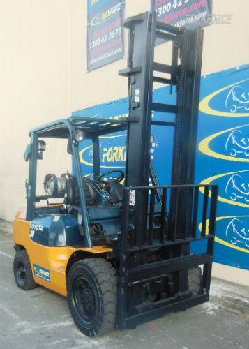 Used Toyota 02-7FG30 3.0-Ton LPG Forklift