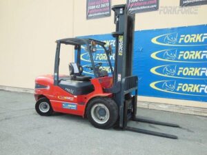 Used Enforcer 5T Diesel Forklift - FD50T-MMA