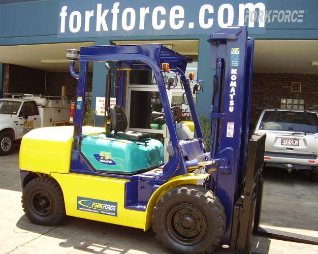 Komatsu FD45T-7 4.5-Ton Diesel Forklift