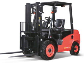 FLDCXT30-02M1ZS Enforcer 3T Diesel Forklift- Front/Side View