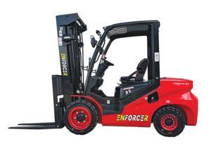 FLDCXT35-08X7RH Enforcer 3.5T High- Performance Diesel Forklift- Side View