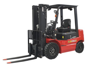 FLBCYE30-02LIXE Enforcer 3T Lithium Yard Forklift- Front/ Side View