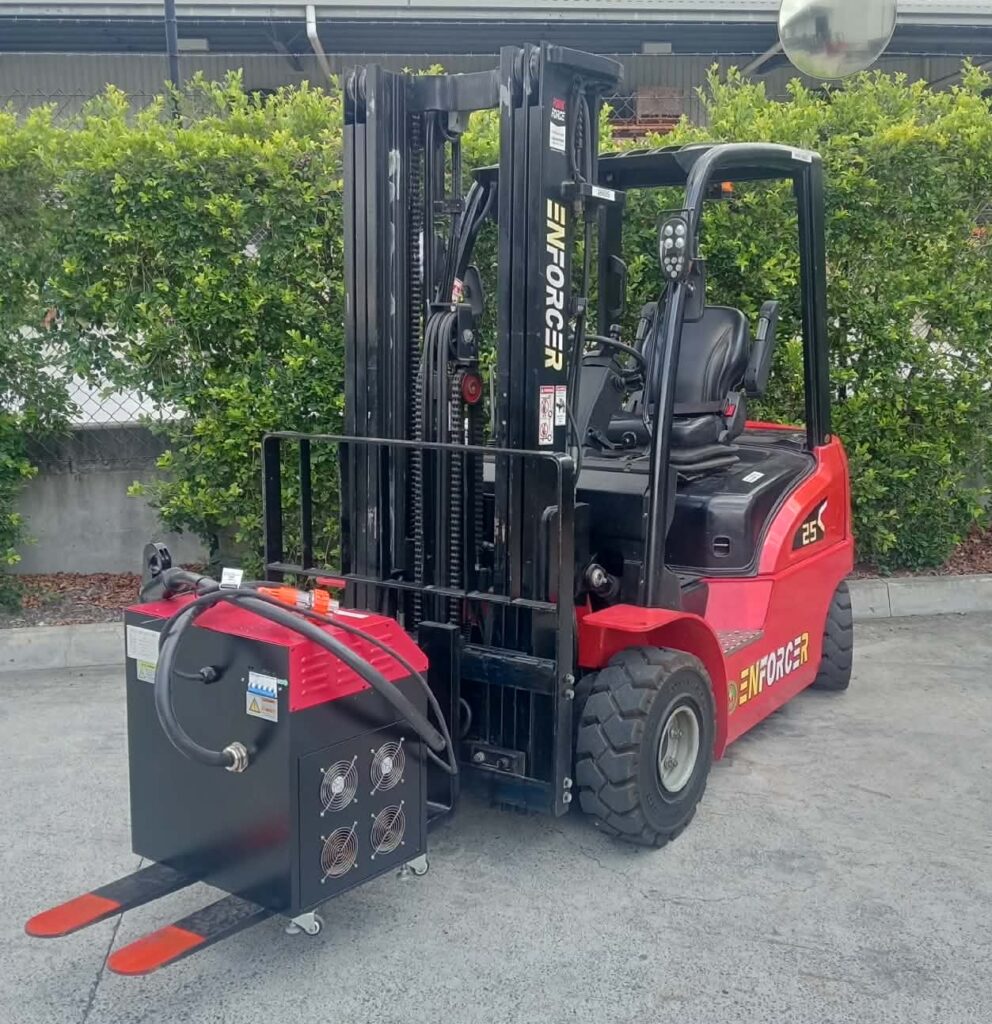 Used Enforcer 2.5T Lithium Forklift
