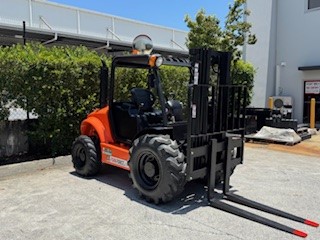 Used Ausa 2.5T Rough Terrain Forklift