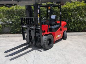 Front View - FD40T-YMA - Enforcer 4T Diesel Forklift