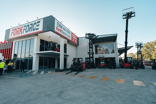 Trusted forklift dealers in Australia showcase a modern forklift showroom with a wide range of forklifts and material handling equipment at an Australian dealership.