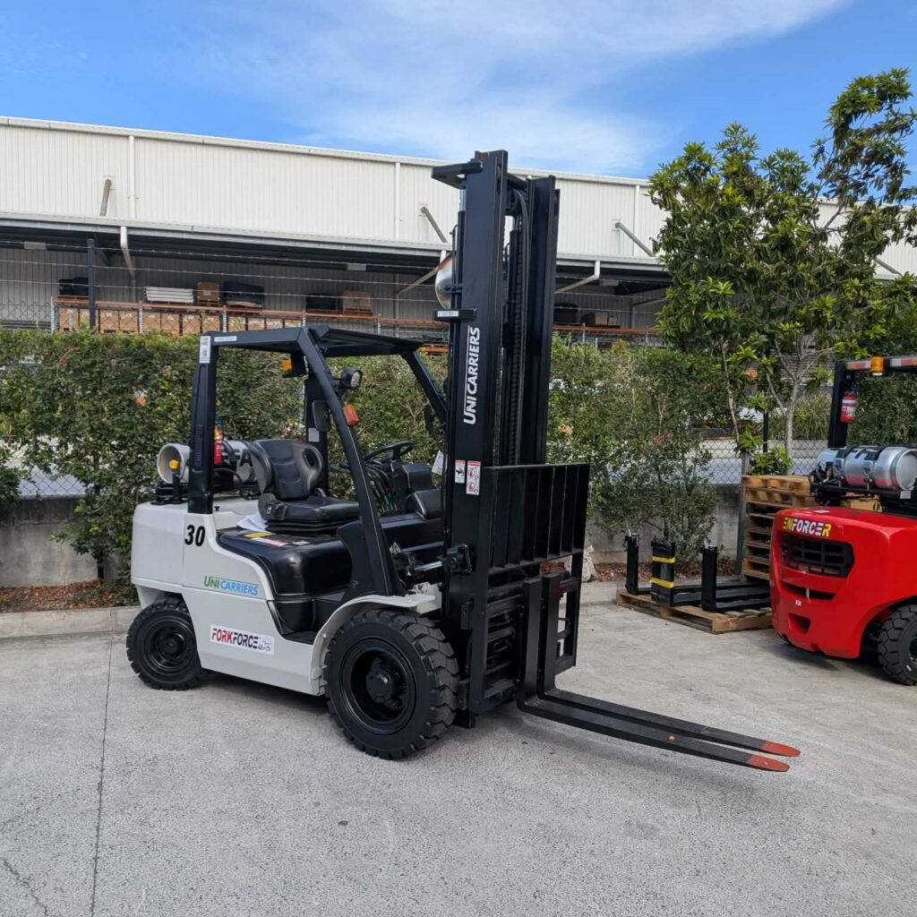 Used UniCarriers 3T LPG Forklift