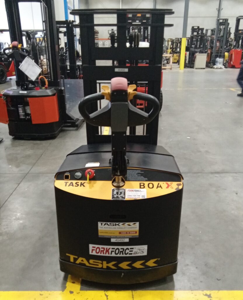 Used TASK BOA 1.4T 1360X Battery Electric Walkie Stacker