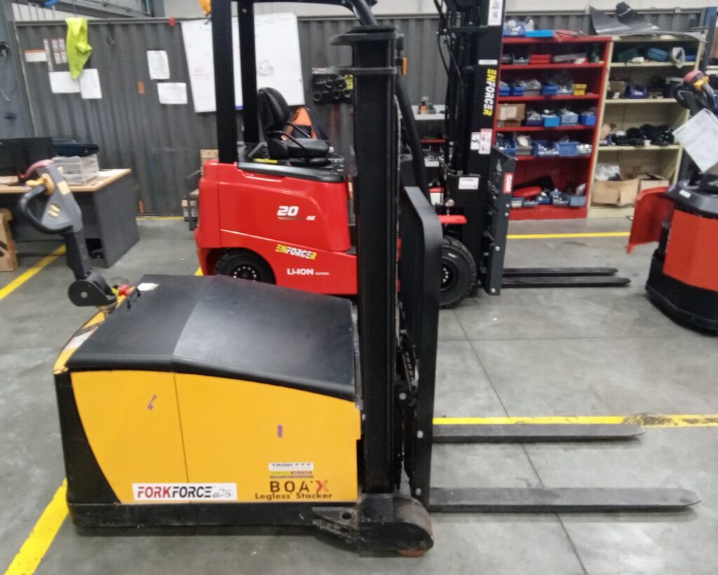 Used TASK BOA 1.4T 1360X Battery Electric Walkie Stacker