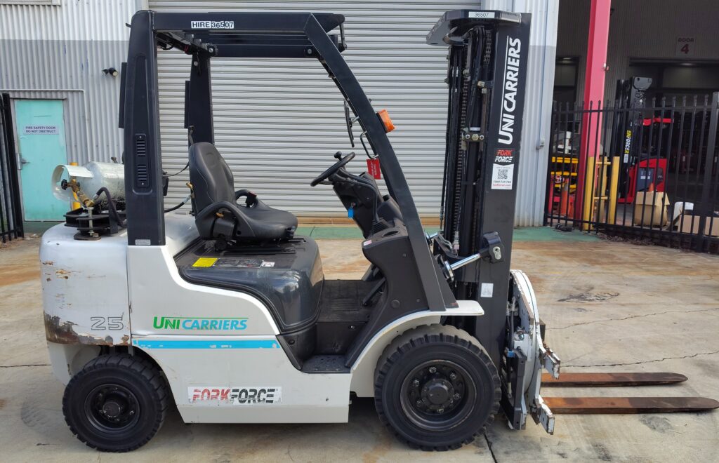 Used UniCarriers 2.5T LPG Forklift