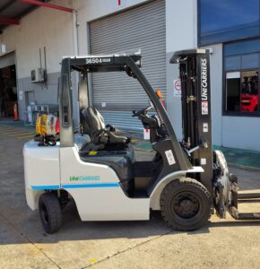 Side view - P1F2A25DU - UniCarriers 2.5T LPG Forklift