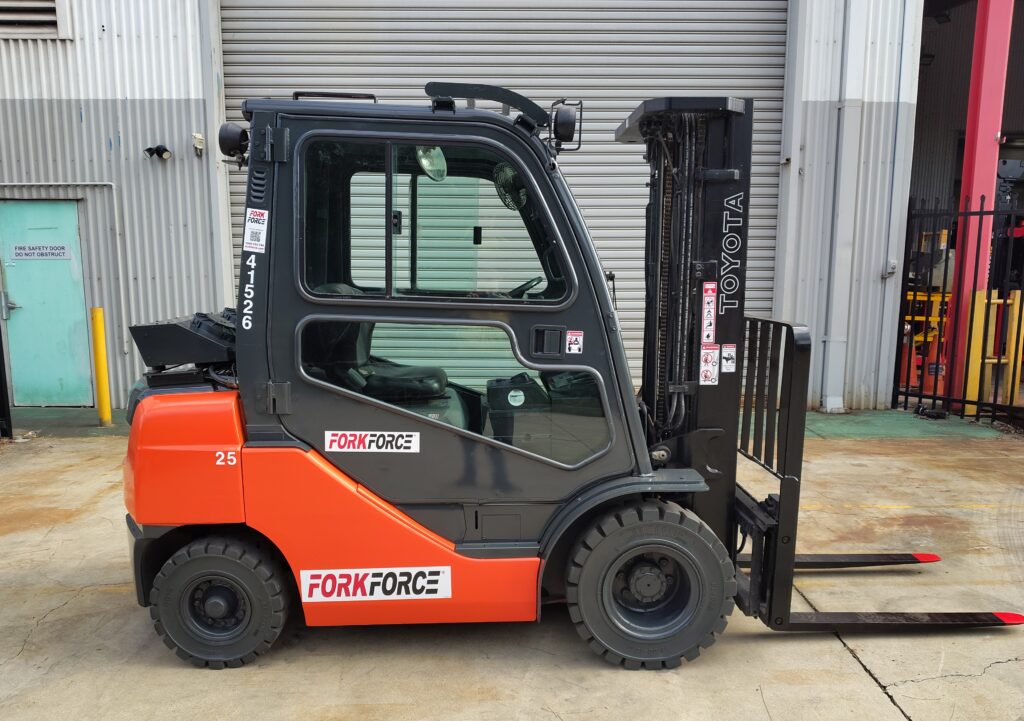 Used Toyota 2.5T Diesel Forklift