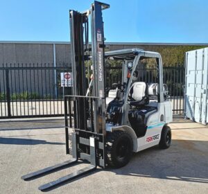 Front view - P1F2A25DU - UniCarriers 2.5T LPG Forklift